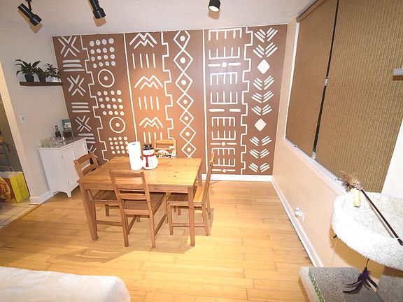 4th image of 4300 W Ford City Dr APT 1007
