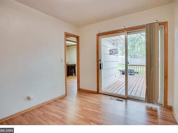 4th image of 2172 Bush Ave