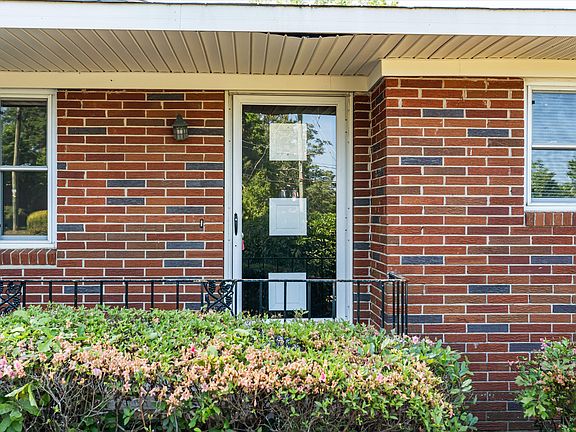 3rd image of 416 Lecompte Avenue
