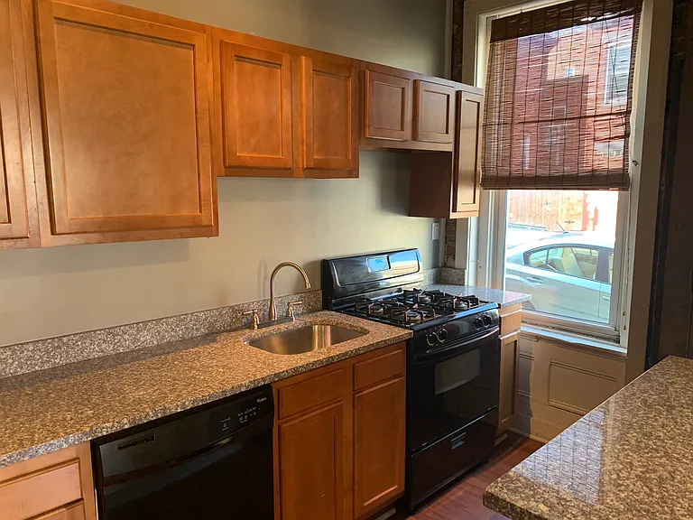 4600 Plummer St #1 — Photo 13