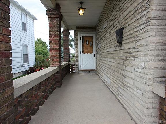 5th image of 235 Alaska St