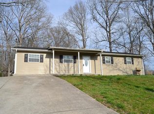 3312 Big Cove Ln, Louisville, TN 37777
