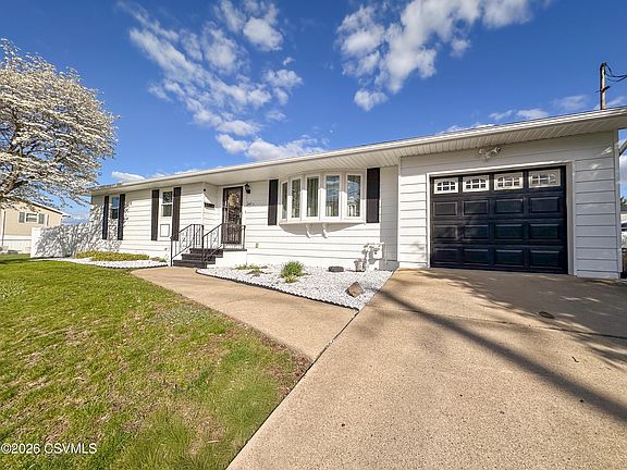 3rd image of 243L Inman Ave