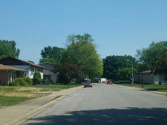 4th image of 15229 Waterman Dr