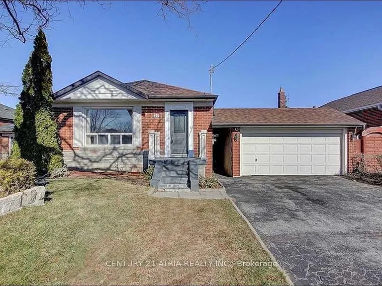 21 Alice Cres — Photo 1