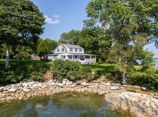 5 Bay View Dr, Freeport, ME 04032