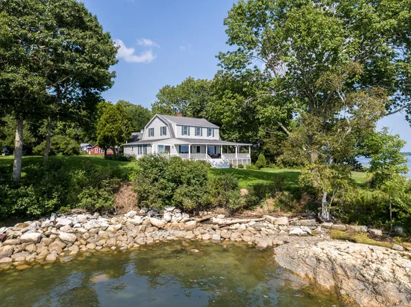 5 Bay View Drive, Freeport, ME 04032