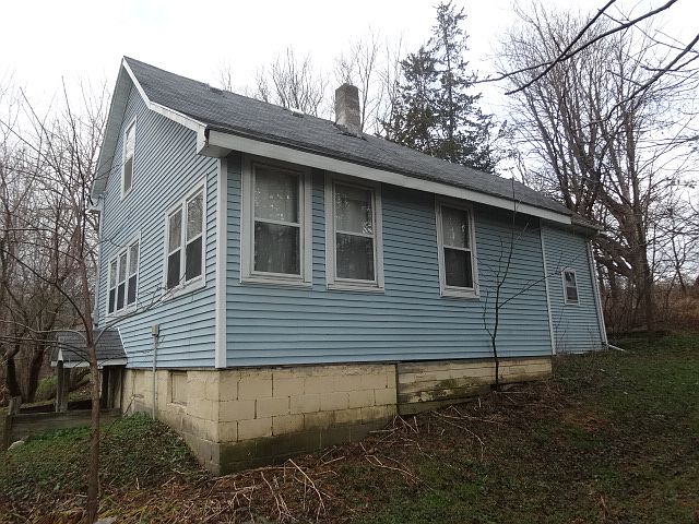 2nd image of 1150 E Decker St