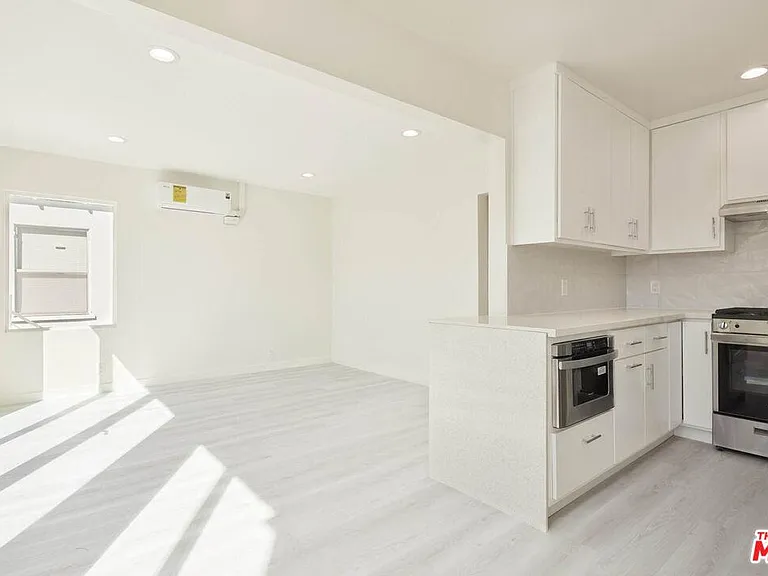 2814 Grand Canal Ct #2814 — Photo 3