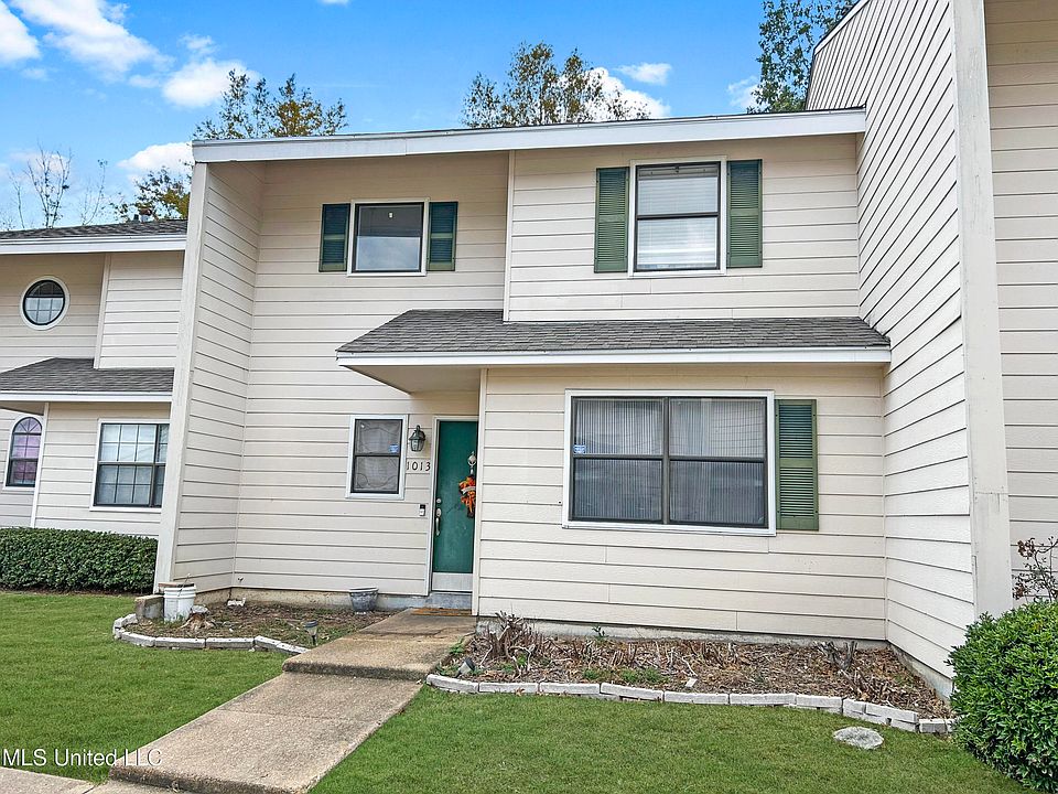 1st image of 1013 Windrose Dr