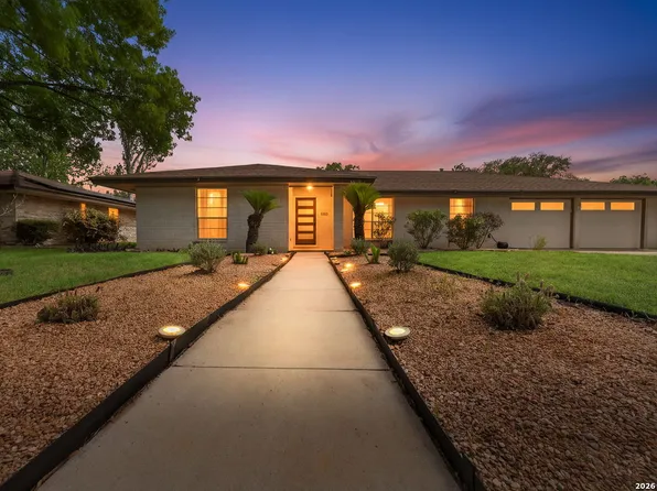 406 DALECREST DR, Windcrest, TX 78239