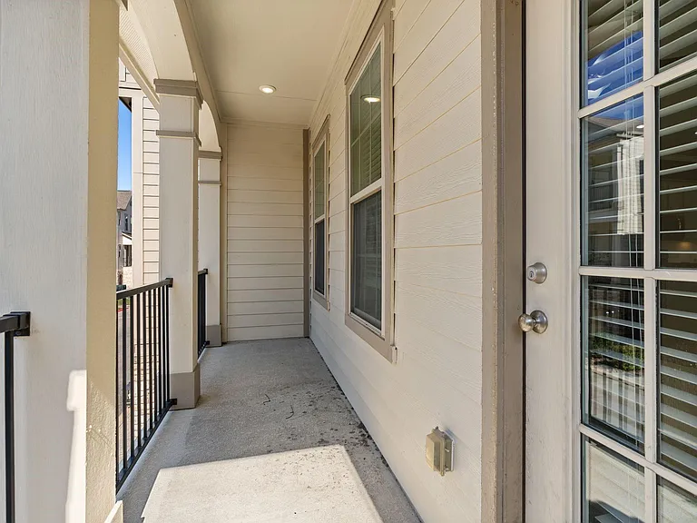 1752 Trinity Bend Dr — Photo 14