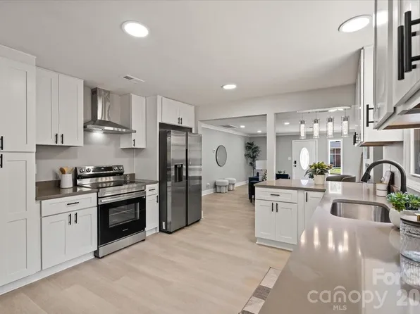 602 Clarinda St, Rock Hill, SC 29730