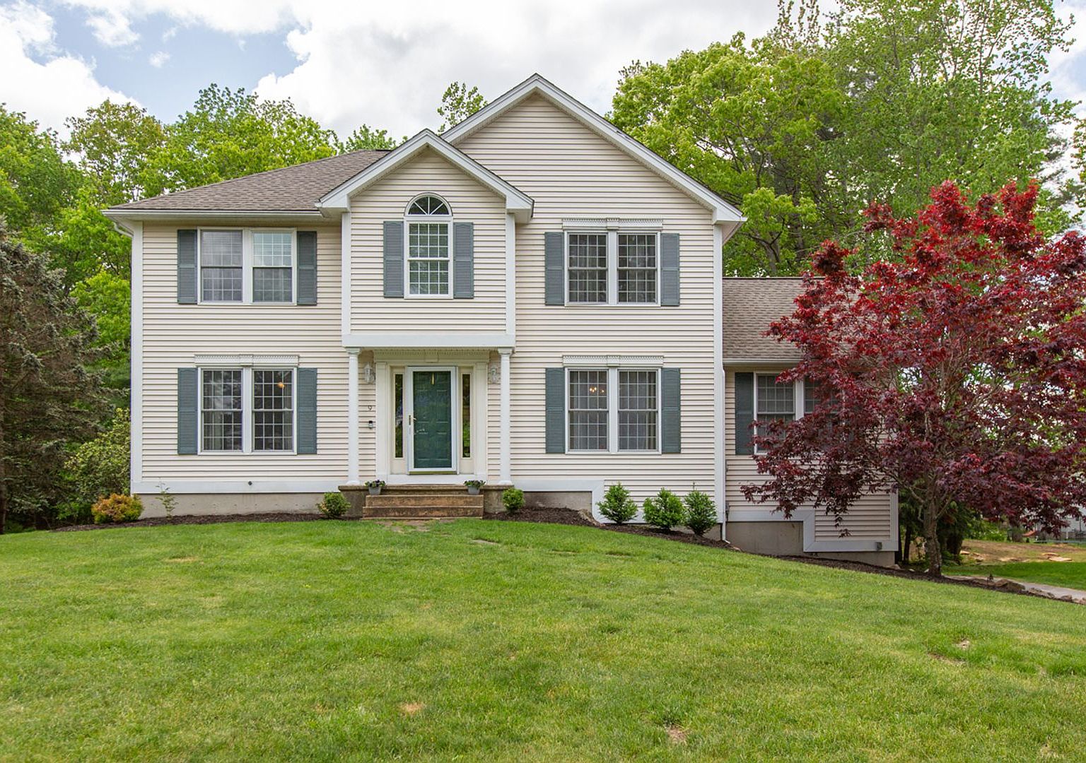 9 Rockbound Rd, Bedford, NH 03110 Zillow