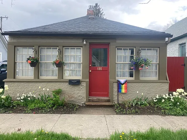 608 E Geyser St — Photo 1