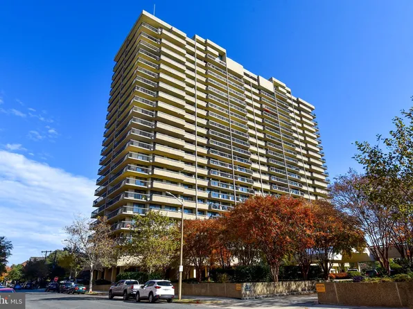 400 Madison St APT 1901, Alexandria, VA 22314