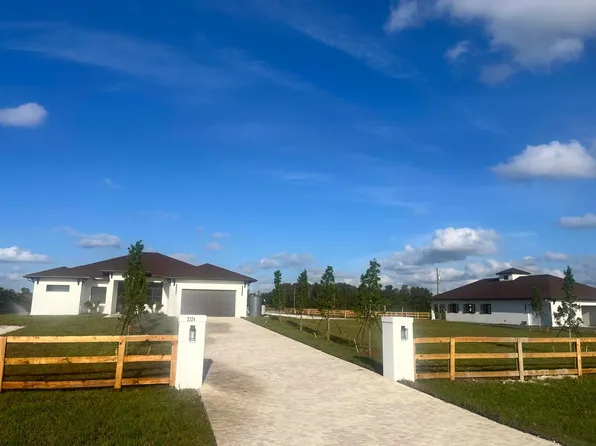 2324 Deer Run Trail, The Acreage, FL 33470