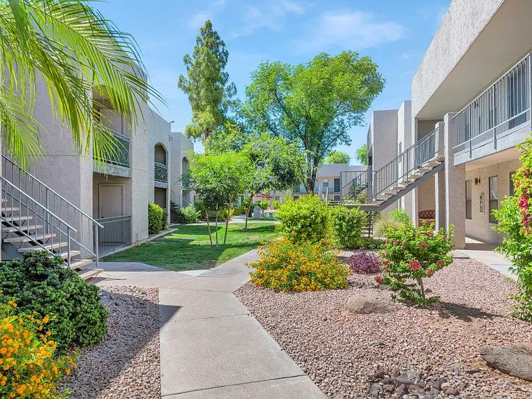 Miramonte — Photo 45