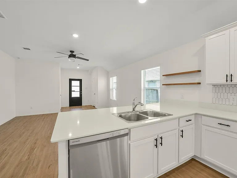3003 Halleton Ct — Photo 11