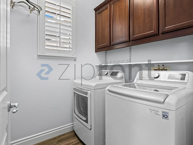 741 Tennyson Dr — Photo 24