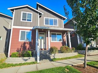 1032 Magnuson Way, Bremerton, WA 98310