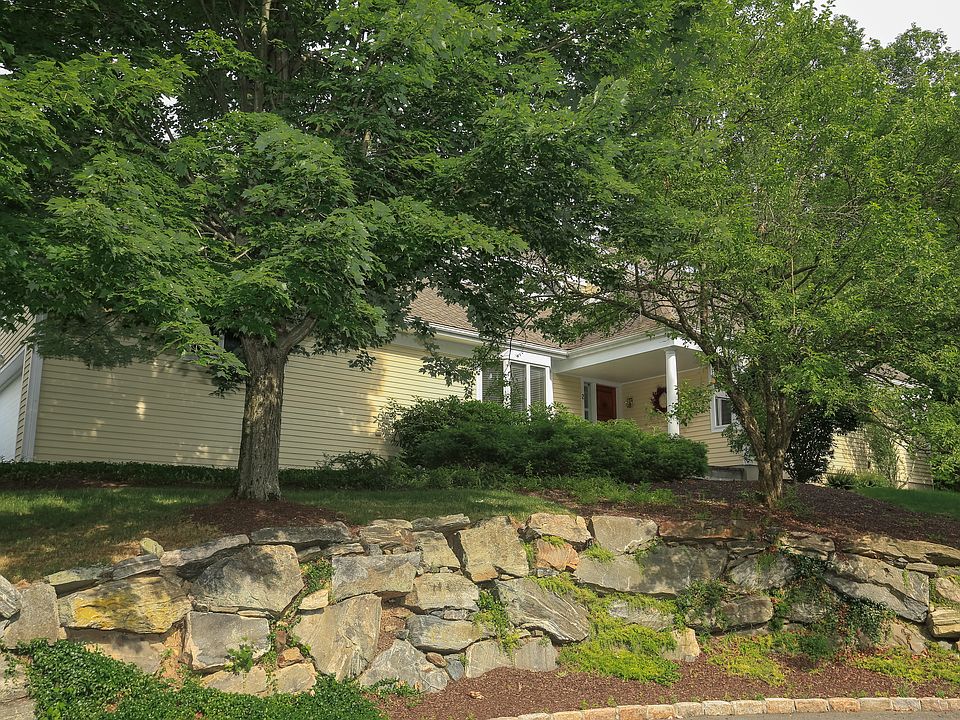 1st image of 2 Sunnyside Ct