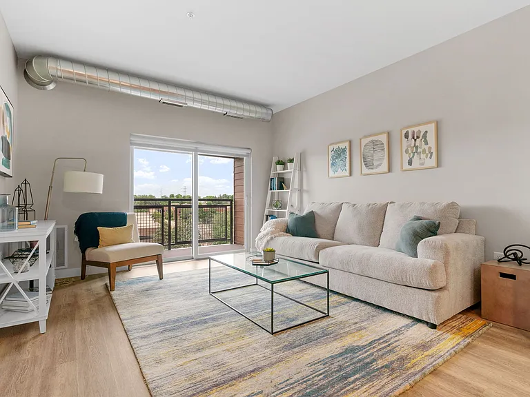 Overlook - 1 Bed / 1 Bath - 726 Sq.Ft.