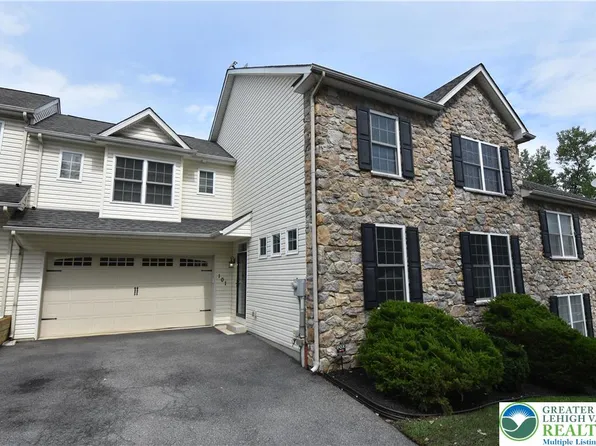 101 Highlands Blvd, Easton, PA 18042