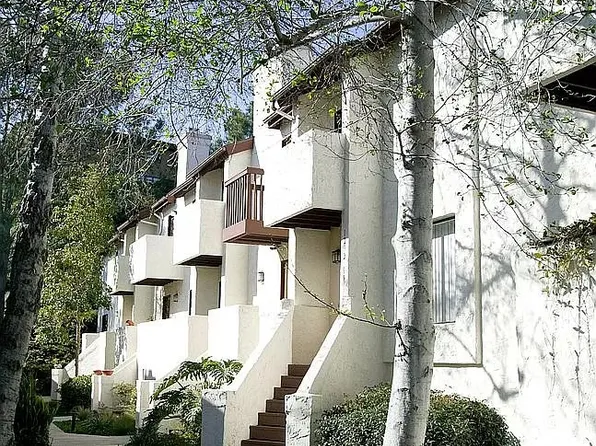 1232 River Glen Row Unit 58, San Diego, CA 92111