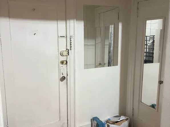 239 Fowler Avenue image 6 of 7