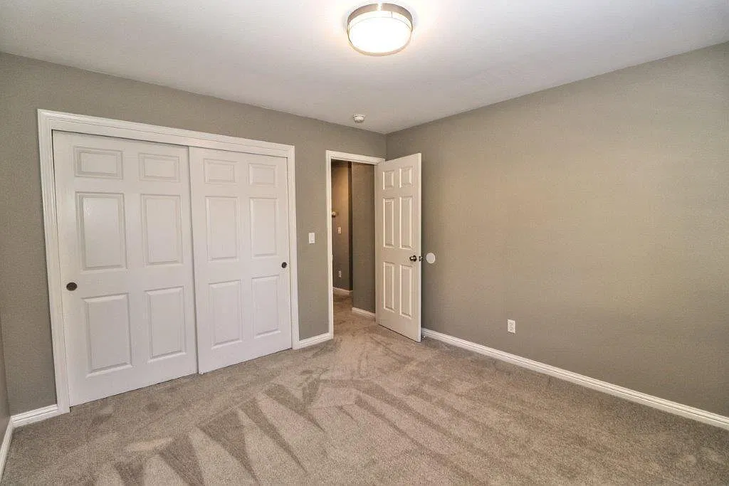 3 bed, 2.5 bath, 1381 sqft, $2,495 — Photo 4