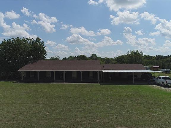 2nd image of 548 SE County Road 1070