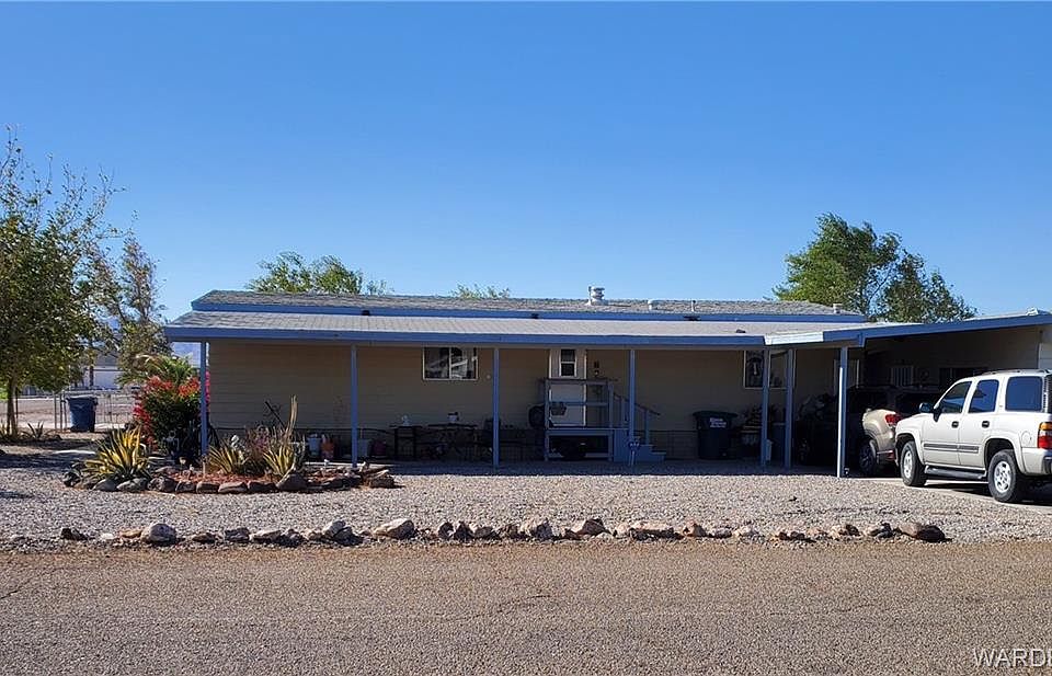 1st image of 1089 E Spruce Dr