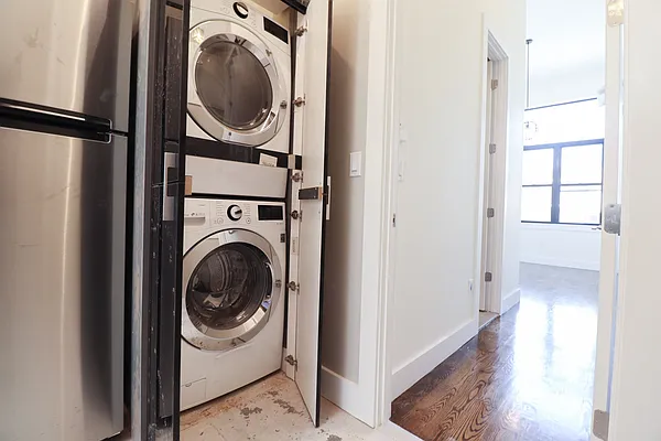 Rented by Lofts and Flats LLC | media 72