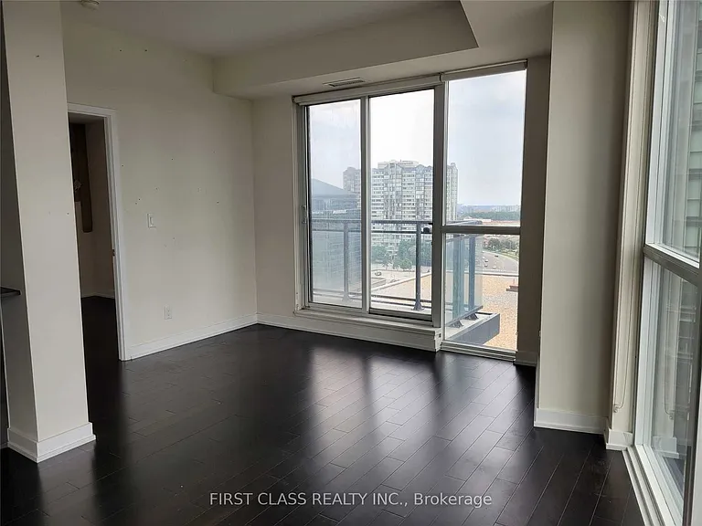510 Curran Pl #1102 — Photo 4