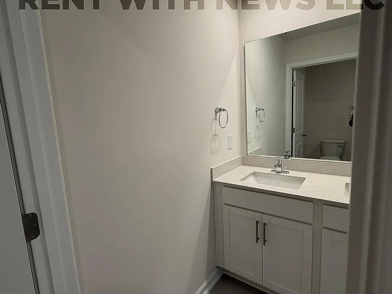 105 Brookberry Ct — Photo 43