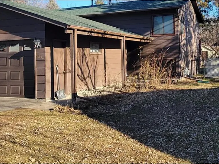 Side of the duplex