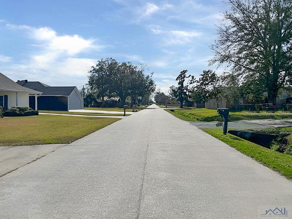 305 Melanie Ln, Gray, LA 70359 Zillow
