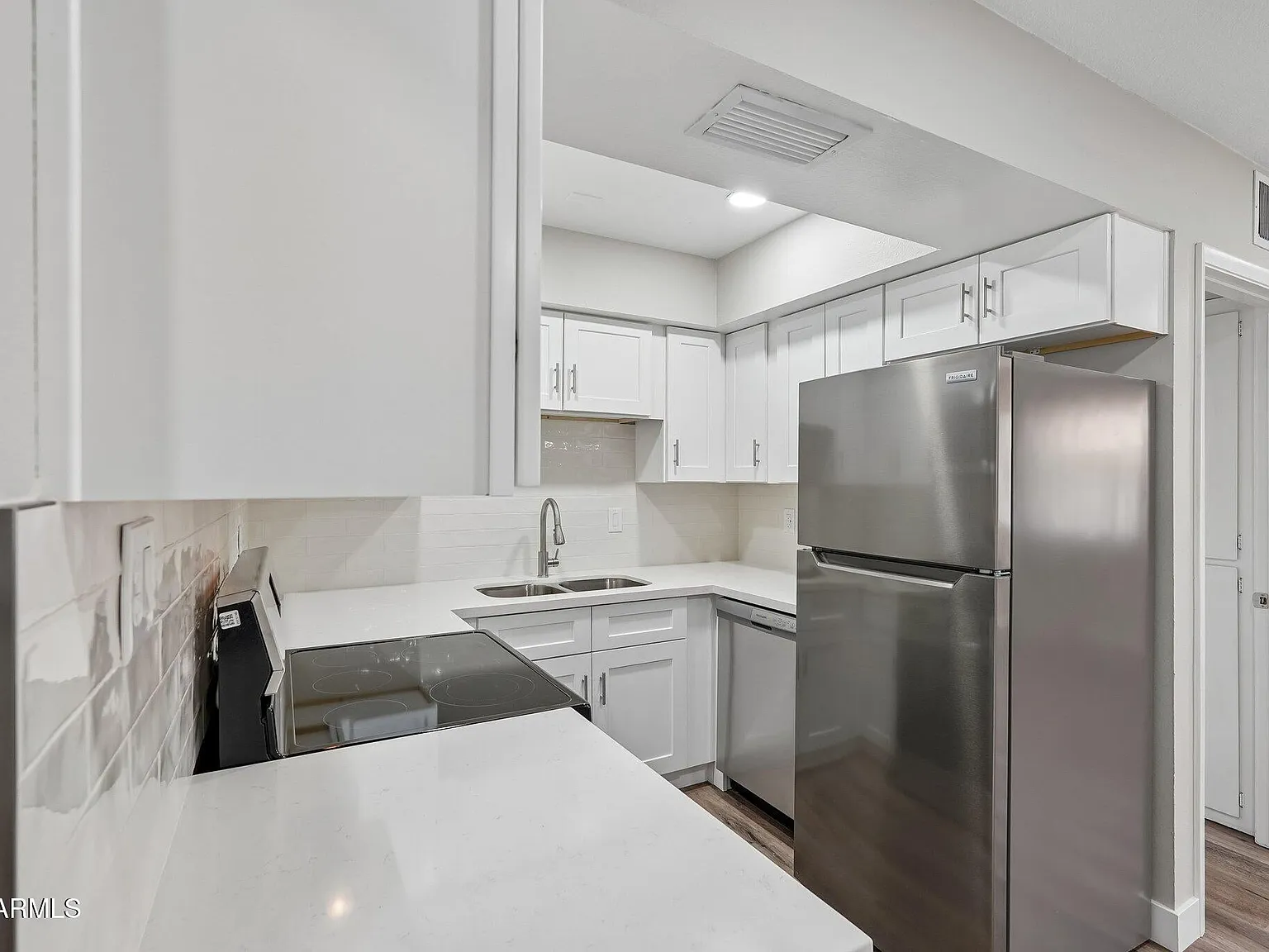 1 bed, 800 sqft, $1,695 — Photo 3