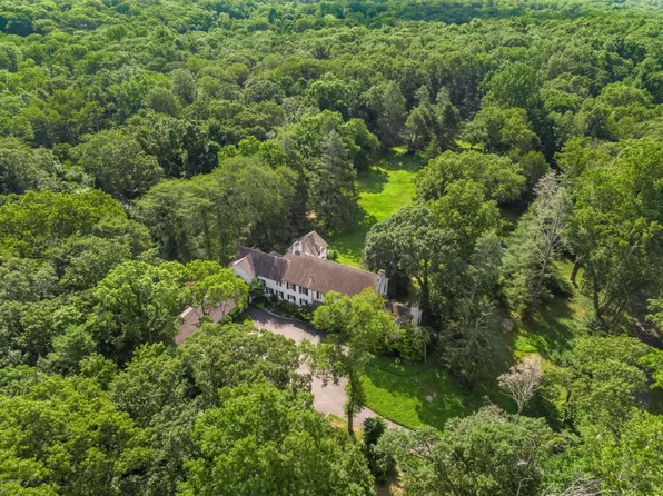 42 Dublin Hill Rd, Greenwich, CT 06830