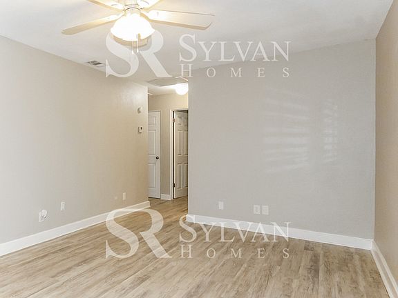 5th image of 495 Lucile St W