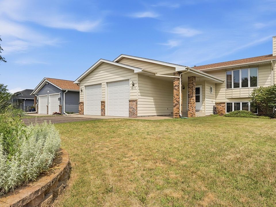 1st image of 2073 Lydia Ave E