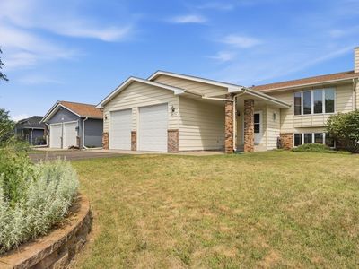 2073 Lydia Ave E, Maplewood, MN, 55109