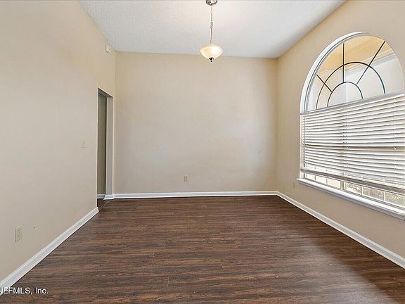 3rd image of 355 China Berry Ct