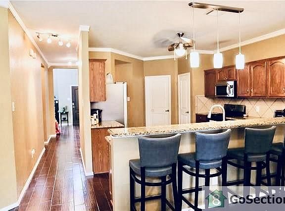 3rd image of 9508 Palm Valley Dr