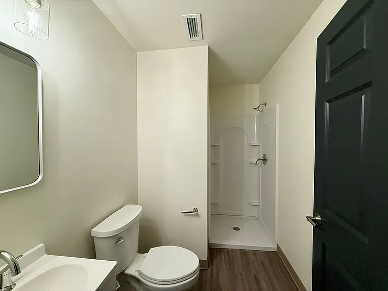 1138 Elm St — Photo 31