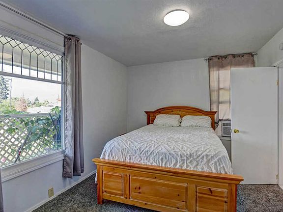 4th image of 1317 W Montgomery Ave