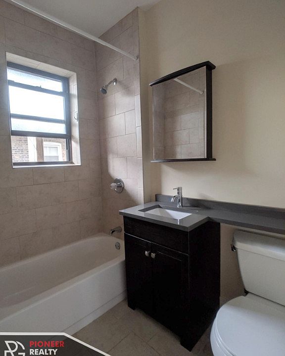 1st image of 4407 N Wolcott Ave #4415B3