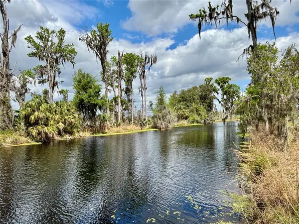 216 Little Orange Lake Dr #7, Hawthorne, FL 32640