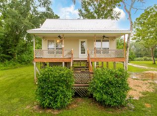 19242 Peters Bend Rd, Bogalusa, LA 70427